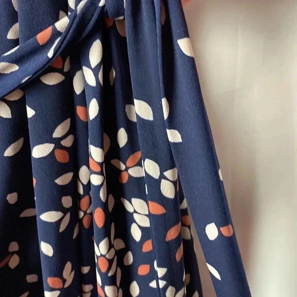 MOTHERHOOD MATERNITY WO SIZE LARGE WRAP DRESS NAVY W/ SALMON AND CREAM DESIGN - Picture 8 of 12